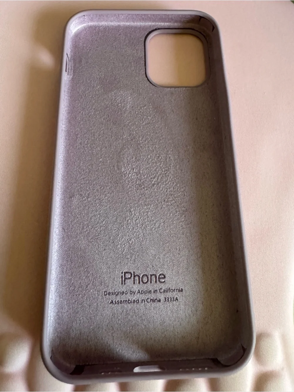 Apple iPhone 12 / 12 Pro Silicone Case - Lavender Purple